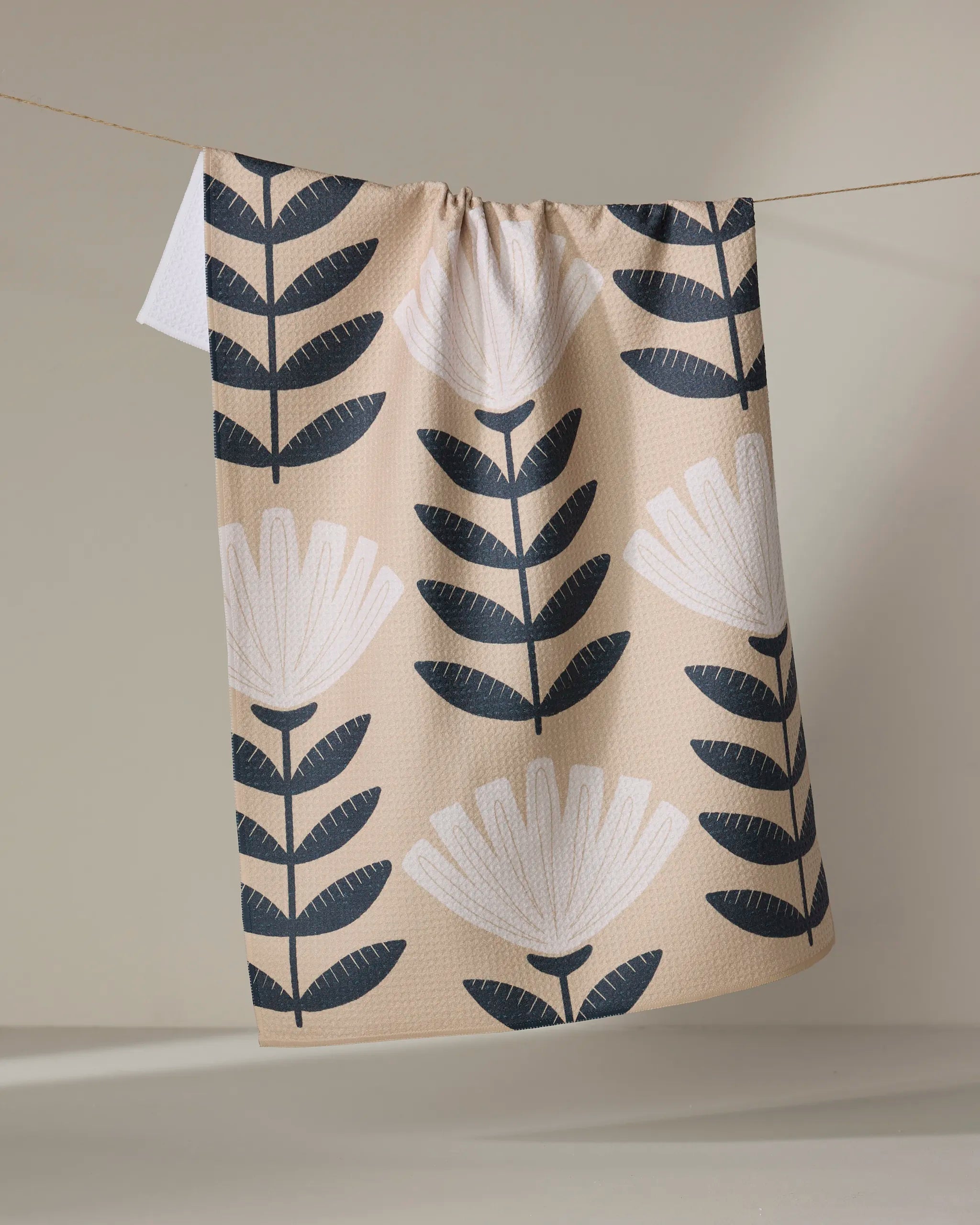 Gloria Kitchen Tea Towel | Geometry – GEOMETRY