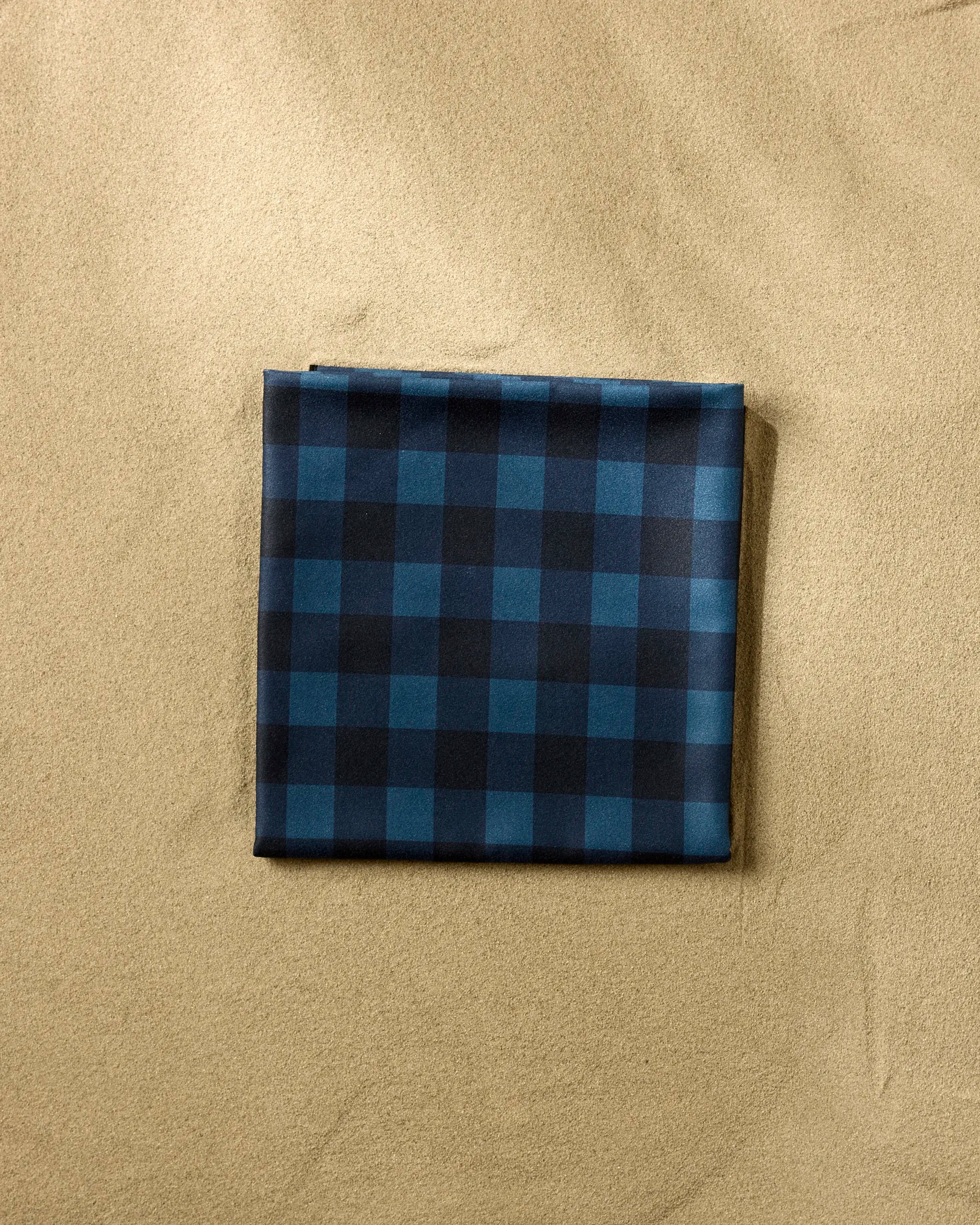 Geometry Beach Blanket - Thumbnail 2